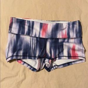 Lululemon Exercise Shorts - Size 8